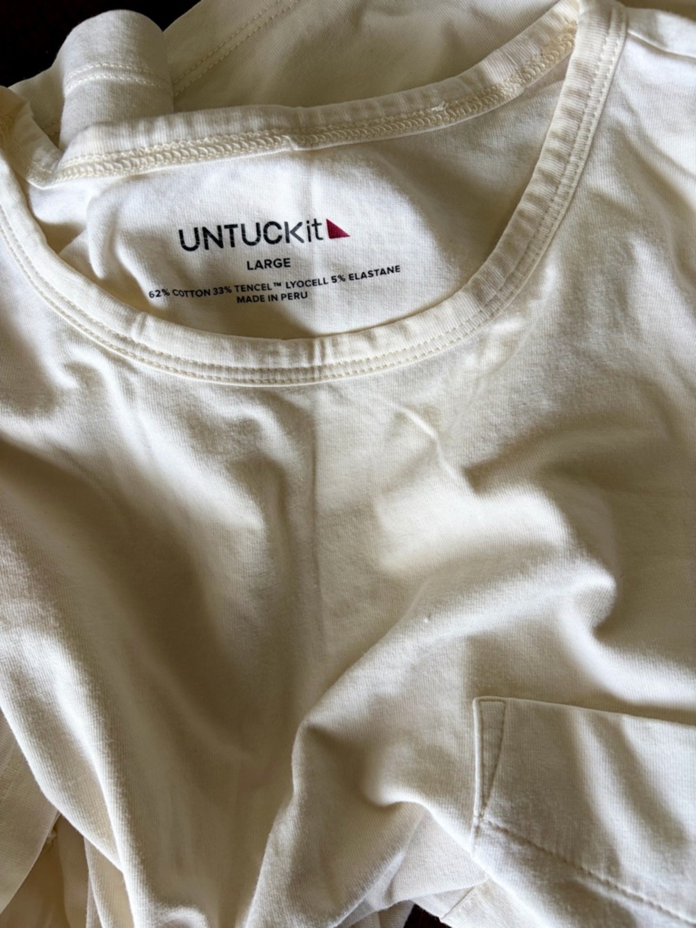 UNTUCKit Men's Short Sleeve Crew Neck T-Shirt in Cream